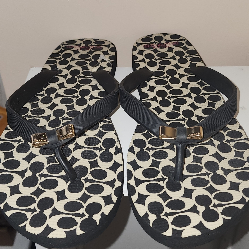 Women's Coach Amel Flip Flops Sandals size 9